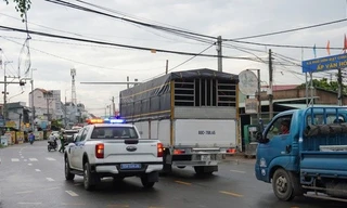 Kẹt xe nghiêm trọng tại phà Cát Lái khiến tài xế than thở từ sáng đến chiều