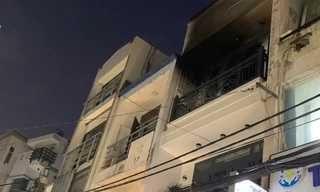 Cháy nhà 3 tầng ở TPHCM