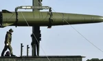Hé lộ lý do 'song sát' Iskander, Kinzhal Nga xuyên thủng lưới phòng không Ukraine