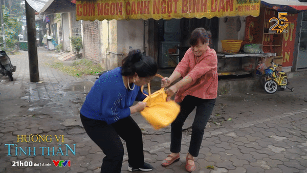 Bà Bích lại gây chuyện