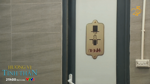 Long vội lao vào khi thấy Nam gặp chuyện