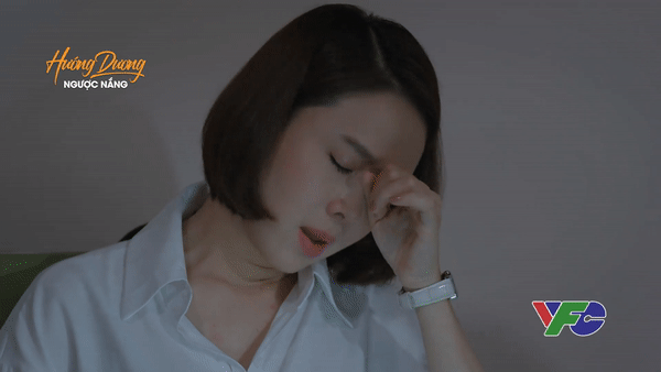 Châu quyết định mở hòm thư đọc những bức thư của Kiên