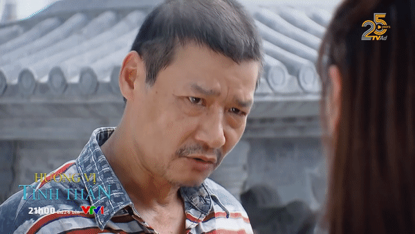 Bố Sinh (NSƯT Võ Hoài Nam) tặng quà cưới cho Nam