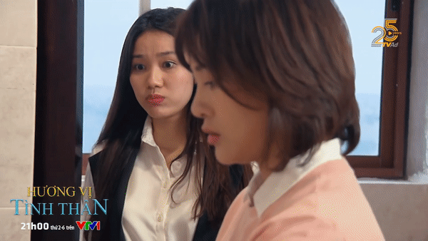 Nhân viên ngạc nhiên khi thấy sếp Long tặng váy cho Nam