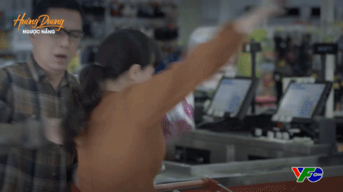 Bà Diễm Loan (Vân Dung) có cơ hội tiếp cận gần hơn với ông Quân