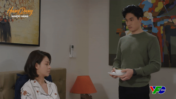 Trí nấu cháo làm hòa với Minh