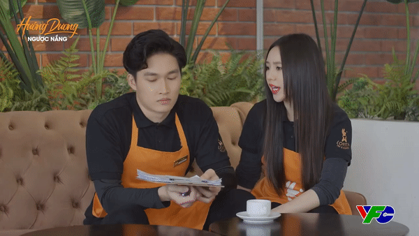 Trí và Ngọc vẫn "dính" lấy nhau Trí và Ngọc vẫn "dính" lấy nhau