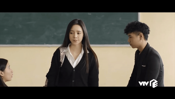 My bị bạn học sỉ nhục