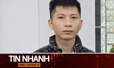 TIN NHANH: TikToker 'Long Tổng' trước khi bị bắt tại sân bay