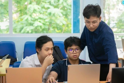 Nam sinh Bách khoa nghiên cứu về AI bảo tồn văn hóa, ngôn ngữ