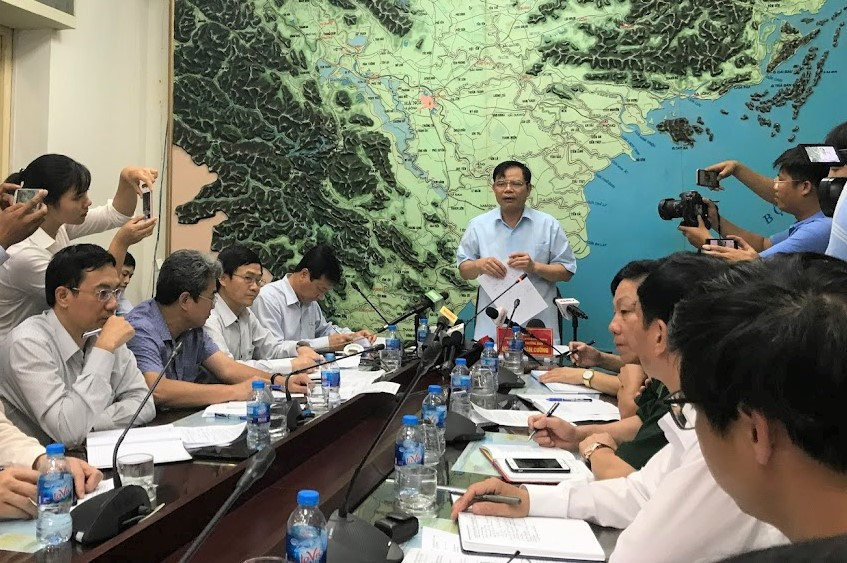 Ông Nguyễn Xuân Cường, Trưởng Ban chỉ đạo Trung ương về phòng chống thiên tai chỉ đạo các giải pháp ứng phó tại cuộc họp khẩn chiều nay 25/7