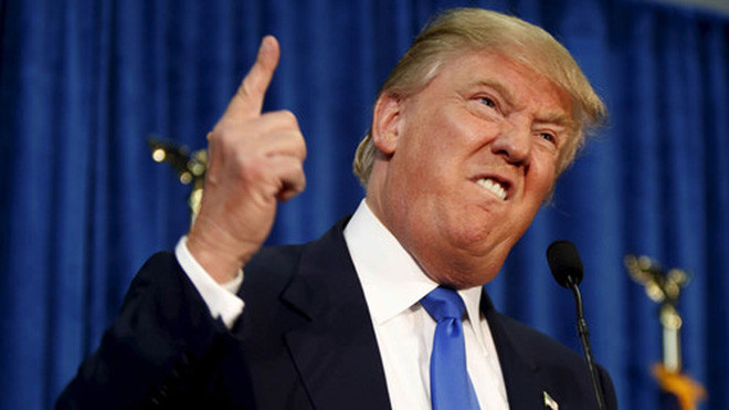 Tỷ phú Donald Trump chỉ trích mạnh mẽ truyền thông vì thiên vị đối thủ Hillary Clinton