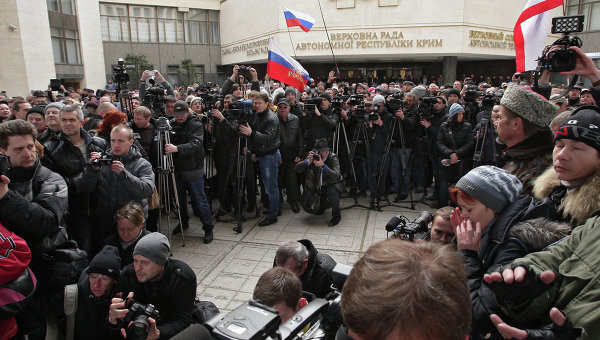 Căng thẳng tiếp tục leo thăng tại khu tự trị Crimea