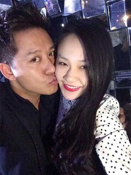 Tuấn Hưng ăn hỏi bạn gái đúng ngày ‘Cá tháng tư’