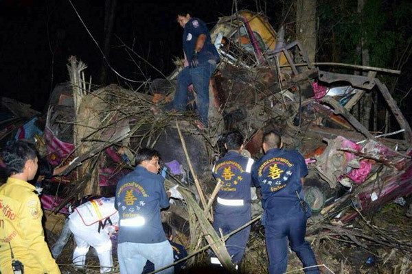 Hiện trường vụ tai nạn thảm khốc