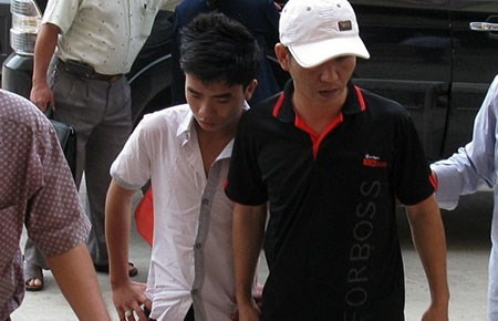 Bắt bốn đàn em của Long 'rồng đỏ'