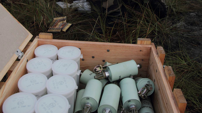 Kho vũ khí Pháp bị đánh cắp thuốc nổ