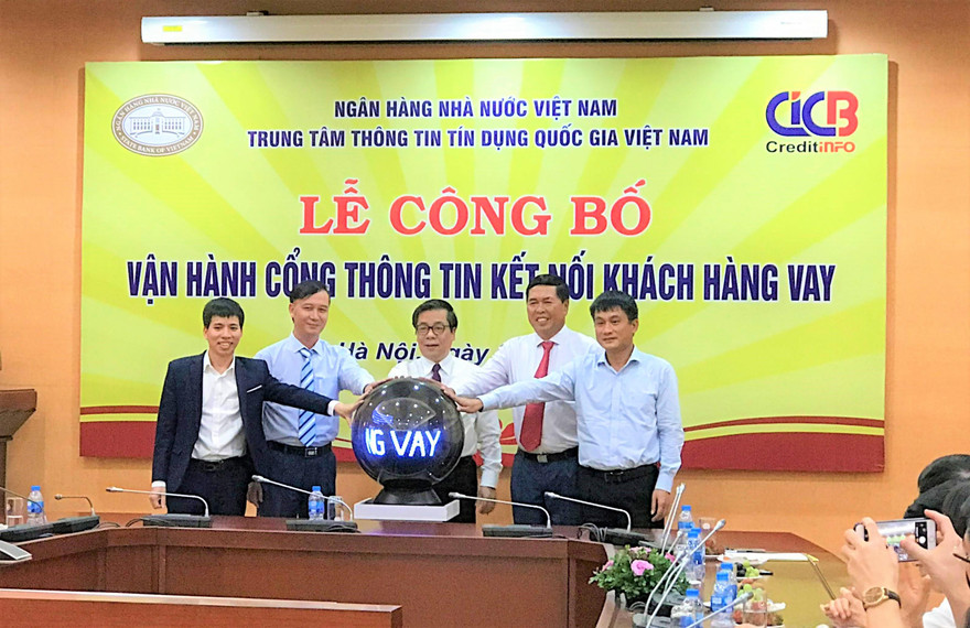 Cổng thông tin kết nối khách hàng vay, sẽ giúp khách hàng có thể tìm hiểu, lựa chọn các gói tín dụng và đăng ký nhu cầu vay vốn tại tổ chức tín dụng phù hợp, tiết kiệm chi phí đi lại, thời gian.