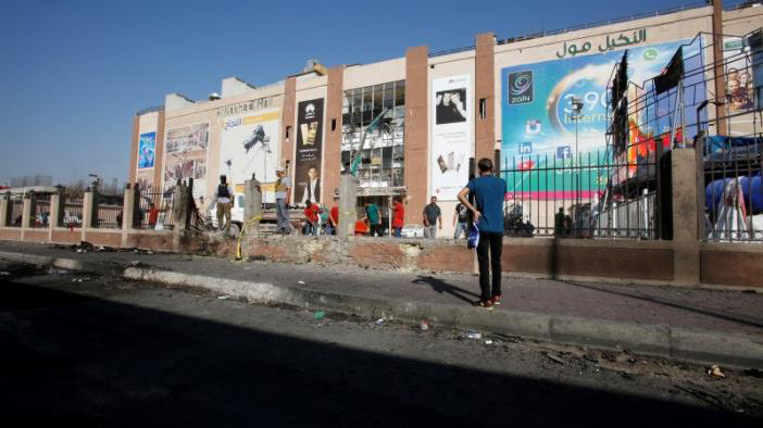 Lối vào trung tâm thương mại Nakheel Mall sau vụ đánh bom