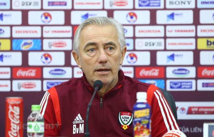 HLV Bert van Marwijk tỏ ra thận trọng khi UAE đối đầu Việt Nam. (ảnh NA.)