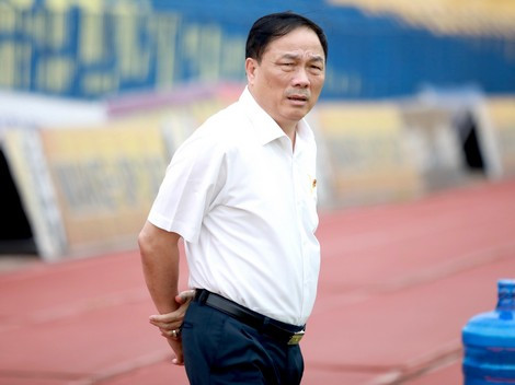 Thanh Hoá dưới thời bầu Đệ từng gây nên nhiều ồn ào bên ngoài sân cỏ. 