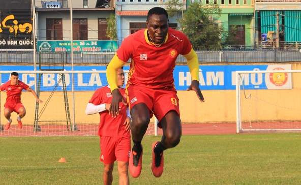 Thanh Hoá sẽ phải đền cho Cisse hơn 58.000 USD vì đơn phương thanh lý hợp đồng. 