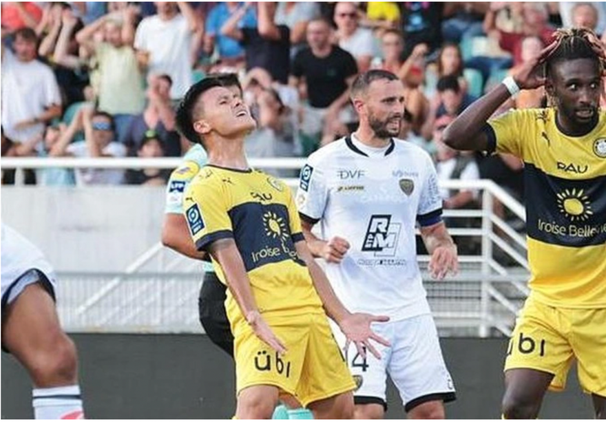 Quang Hải có thể không dự AFF Cup 2022 để tận dụng cơ hội tại Pau FC?