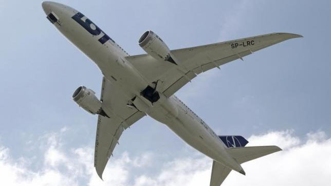 Một chiếc máy bay của hãng hàng không LOT 