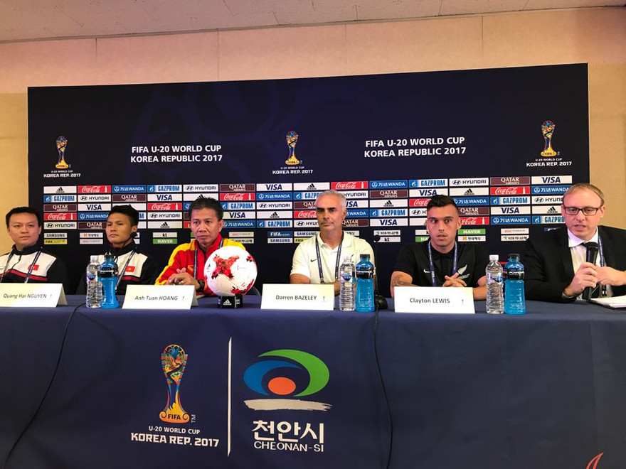 Quang cảnh buổi họp báo U20 Việt Nam-U20 New Zealand chiều 21/5.
