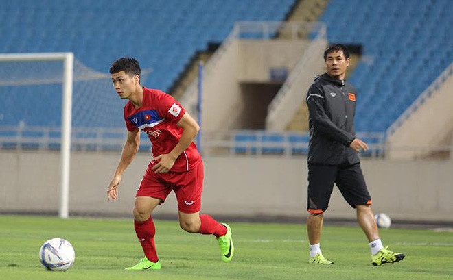 HLV Hữu Thắng đặt niềm tin vào Công Phượng.