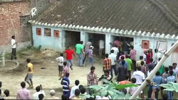 Một trong những ngôi nhà bị con thú dữ tấn công.