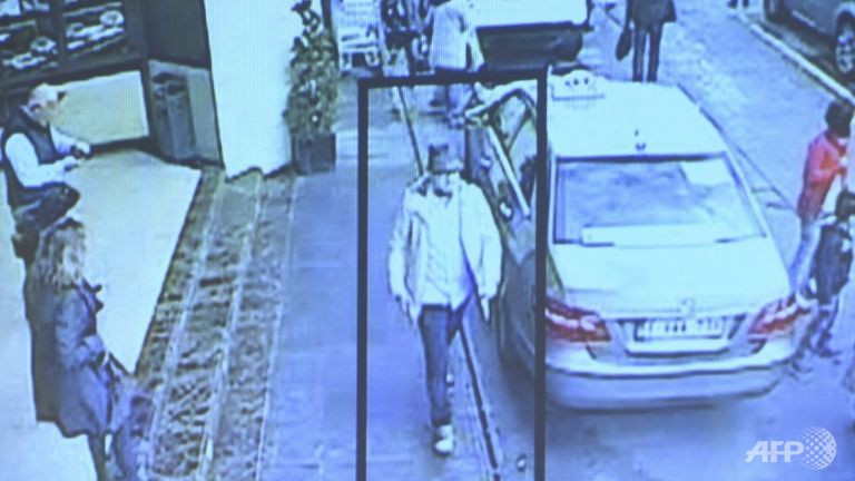 Hình ảnh mới về nghi phạm. Ảnh: AFP