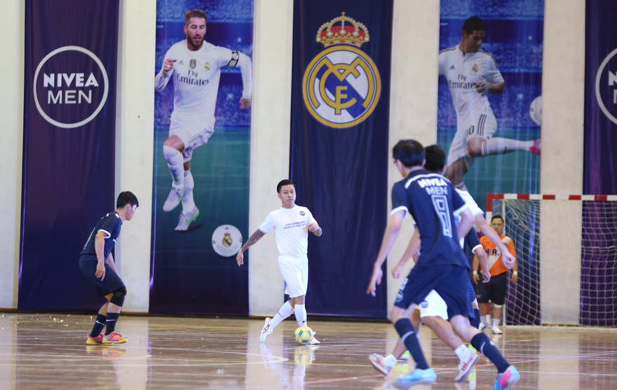 250 đội bóng phủi tranh vé đến Real Madrid 