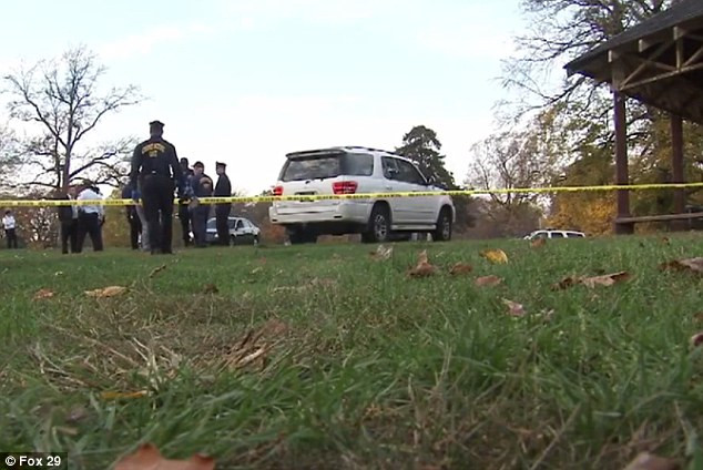 Cảnh sát có mặt tại hiện trường. Ảnh: Dailymail