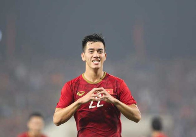 HLV Park Hang Seo nhận tin vui từ tiền đạo Tiến Linh