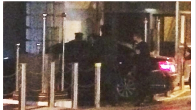 Cảnh sát có mặt tại hiện trường vụ việc. Ảnh: SCMP