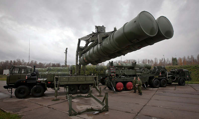 Hệ thống tên lửa S-400 tối tân của Nga