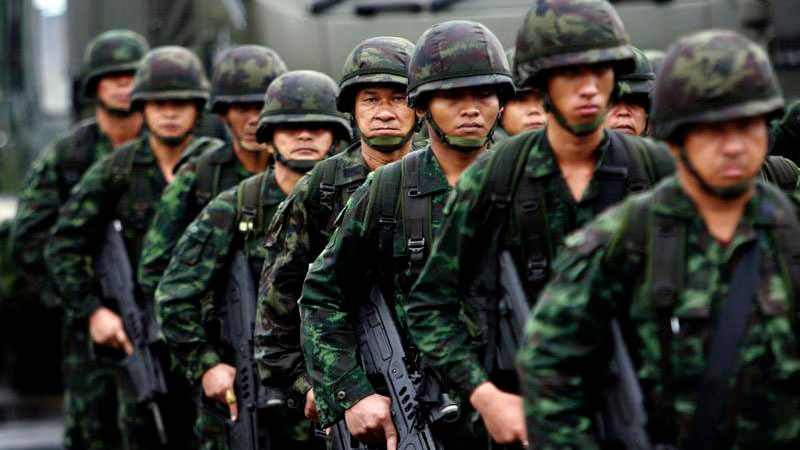 Quân đội Thái Lan tuyên bố thiết quân luật
