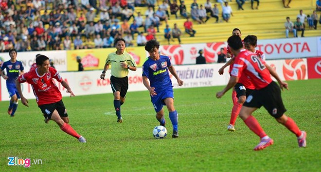 HA.GL thua trận đầu tiên tại V.League 2015