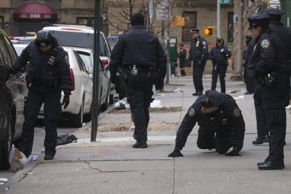 Cảnh sát phong tỏa hiện trường vụ xả súng