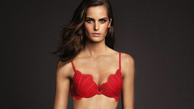 Diện bikini xa xỉ, siêu mẫu Brazil 'thiêu đốt' mọi ánh nhìn