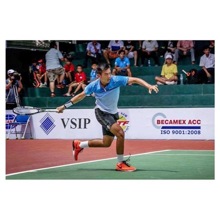 Hoàng Nam chạm mốc lịch sử trong sự nghiệp