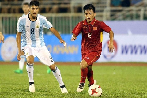 Tiền vệ Lương Hoài Nam của HAGL.