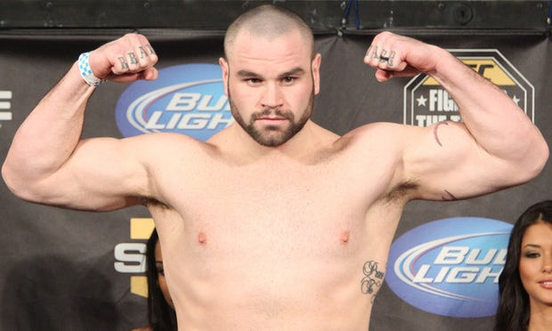 Cú đấm đoạt mạng cựu võ sỹ UFC