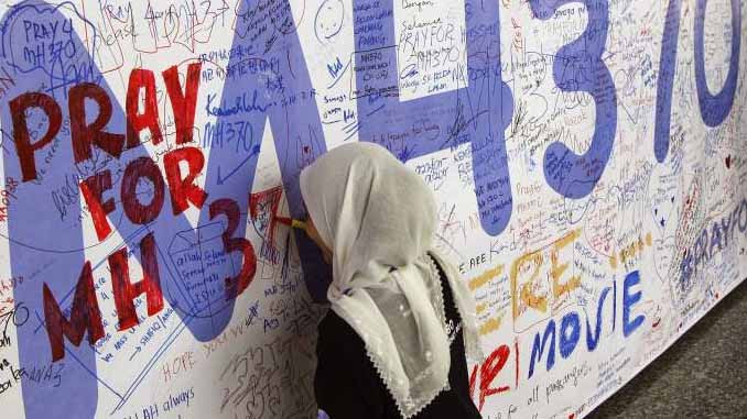 Công bố toàn bộ hội thoại buồng lái MH370