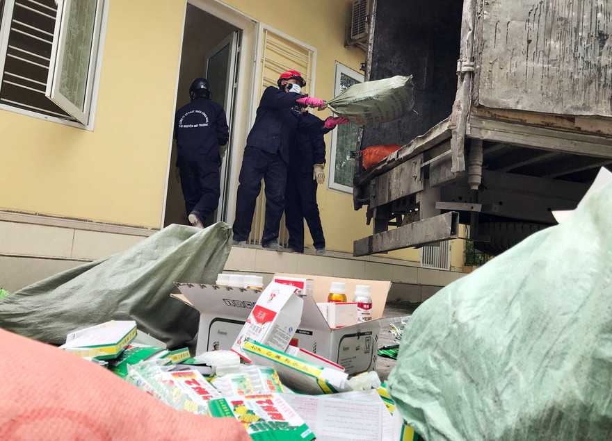 Thuốc BVTV nhập lậu tại Lạng Sơn được chuyển về đi xử lý tiêu hủy