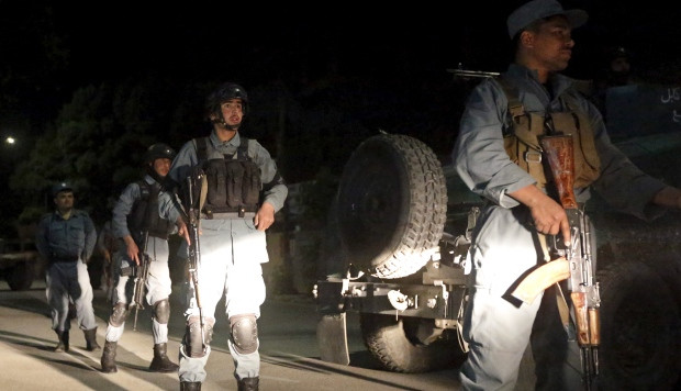 Cảnh sát phong tỏa hiện trường vụ tấn công.