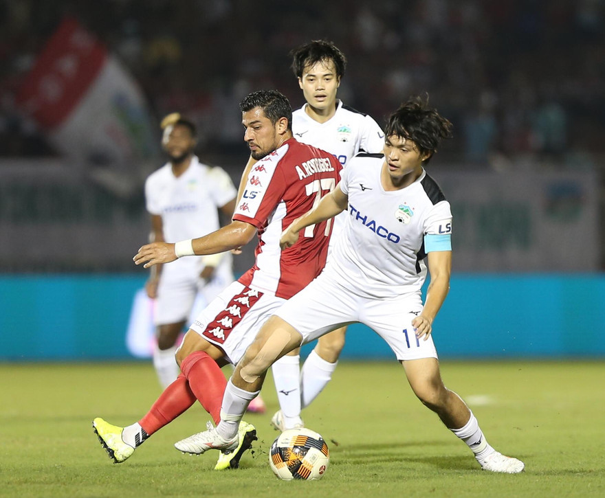 Nỗ lực của Tuấn Anh không đủ giúp HAGL thoát trận thua thứ 5 liên tiếp tại giai đoạn 2 LS V-League 2020.
