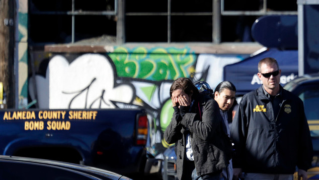 Vụ hỏa hoạn xảy ra tại một nhà kho nhà kho tại thành phố Oakland, bang California, Mỹ vào hôm qua (3/12).