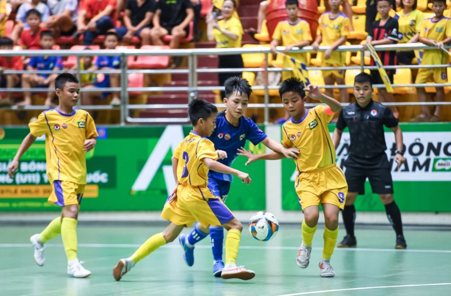 Bóng đá trẻ cần môi trường lành mạnh, công bằng để phát triển (ảnh Anh Tuấn)